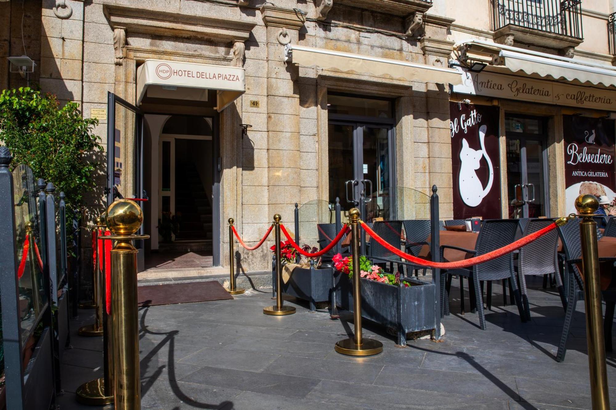 Hotel Della Piazza ピッツォ エクステリア 写真