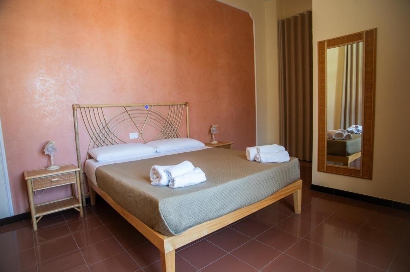 Hotel Della Piazza ピッツォ エクステリア 写真